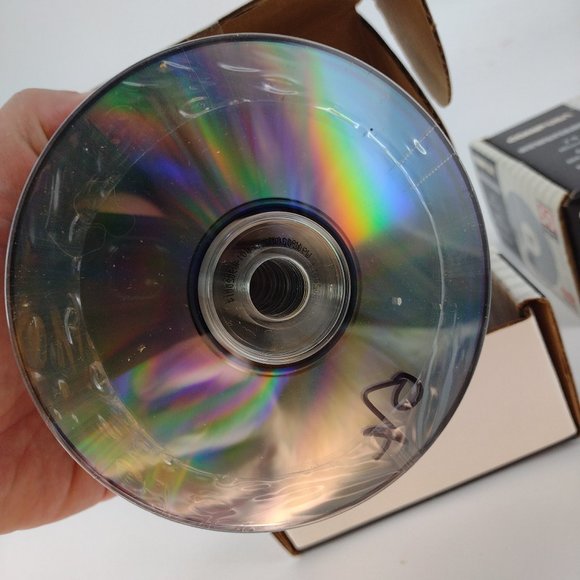100! New Sealed 2X Rewritable CDs 74 Minutes 650 Megabytes CompUSA SKU# 267735 - Picture 6 of 6